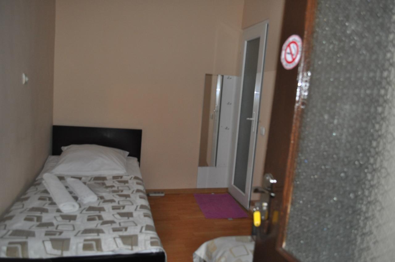 Hotel Your Comfort Tbilisi Rum bild