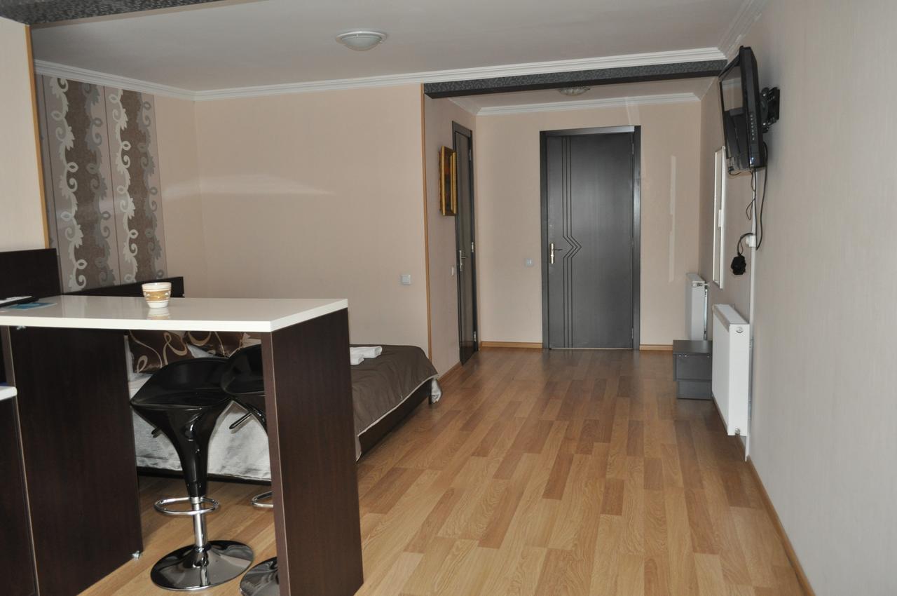 Hotel Your Comfort Tbilisi Exteriör bild